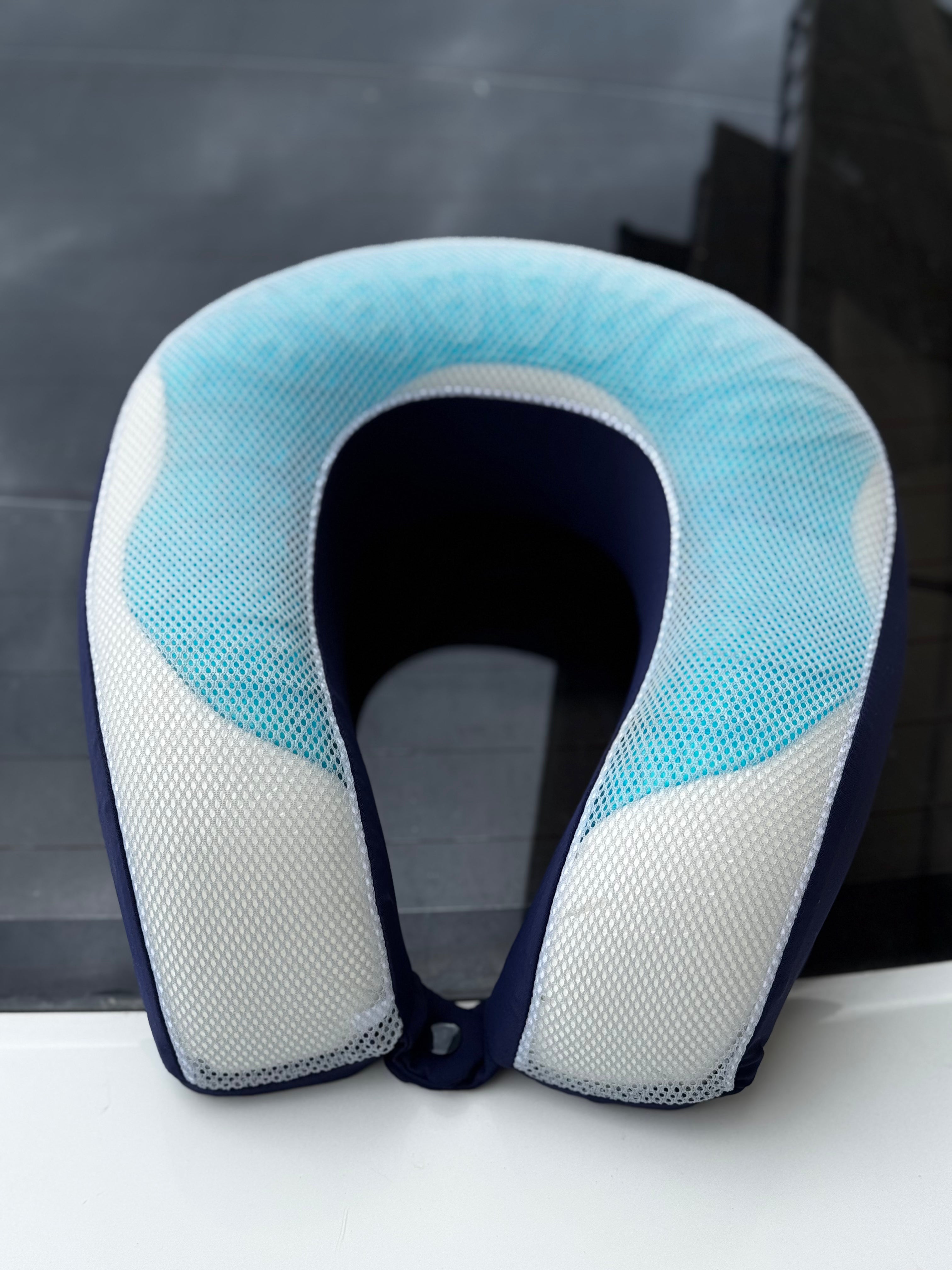 Malik Gel Travel Pillow
